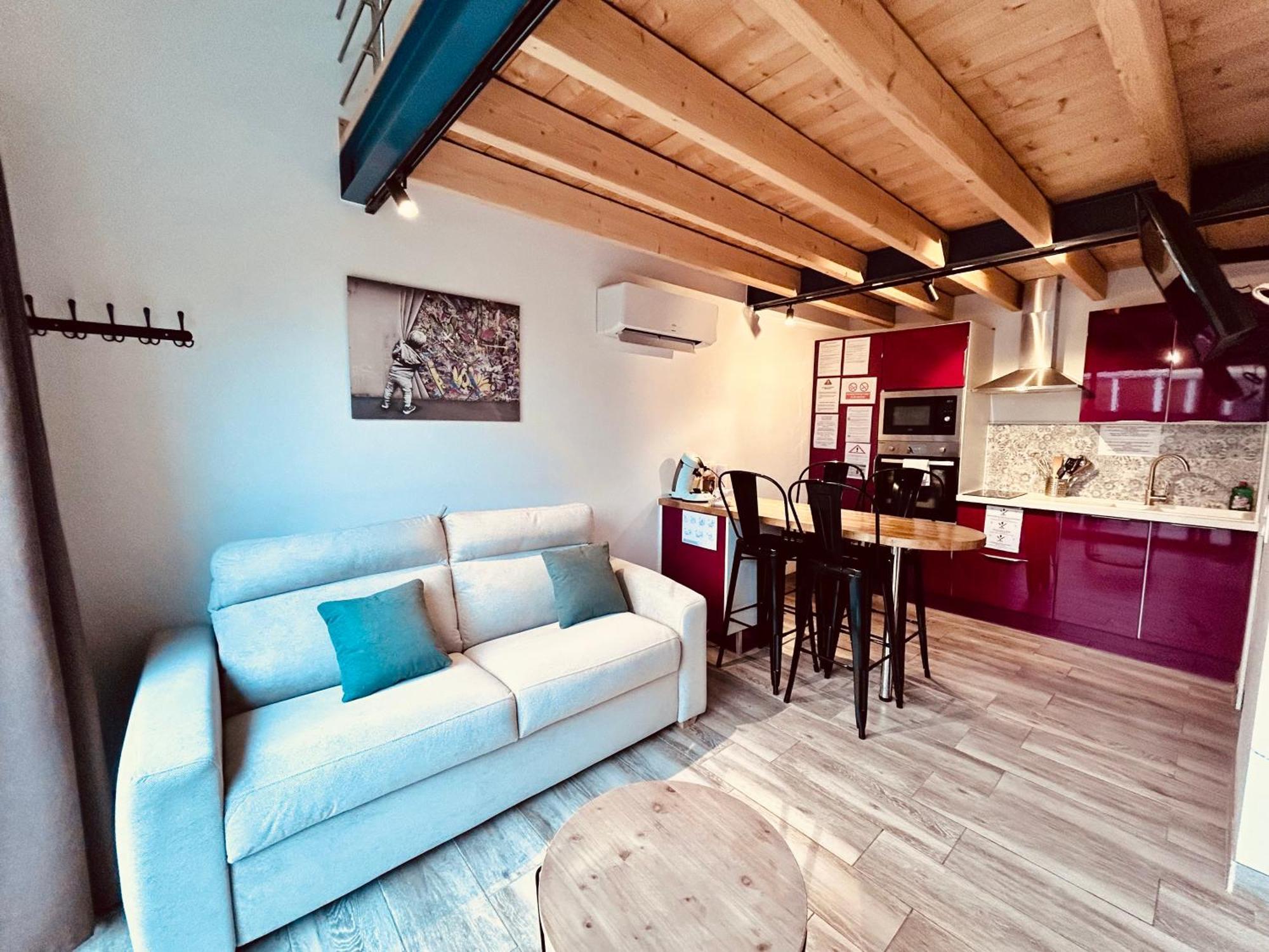 Le Clos De Tanvol - Parking Prive Gratuit- Terrasse Privee - Climatisation Вириа Экстерьер фото